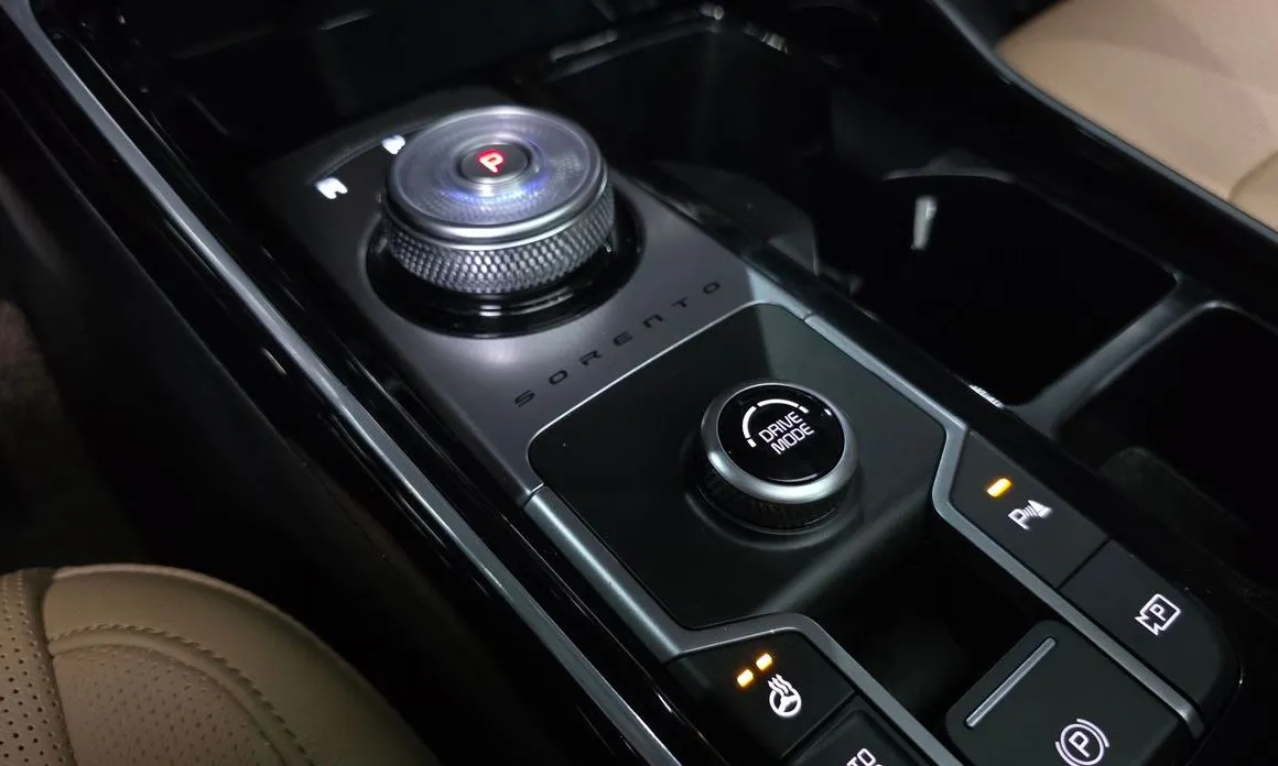 Kia Sorento — фото 3
