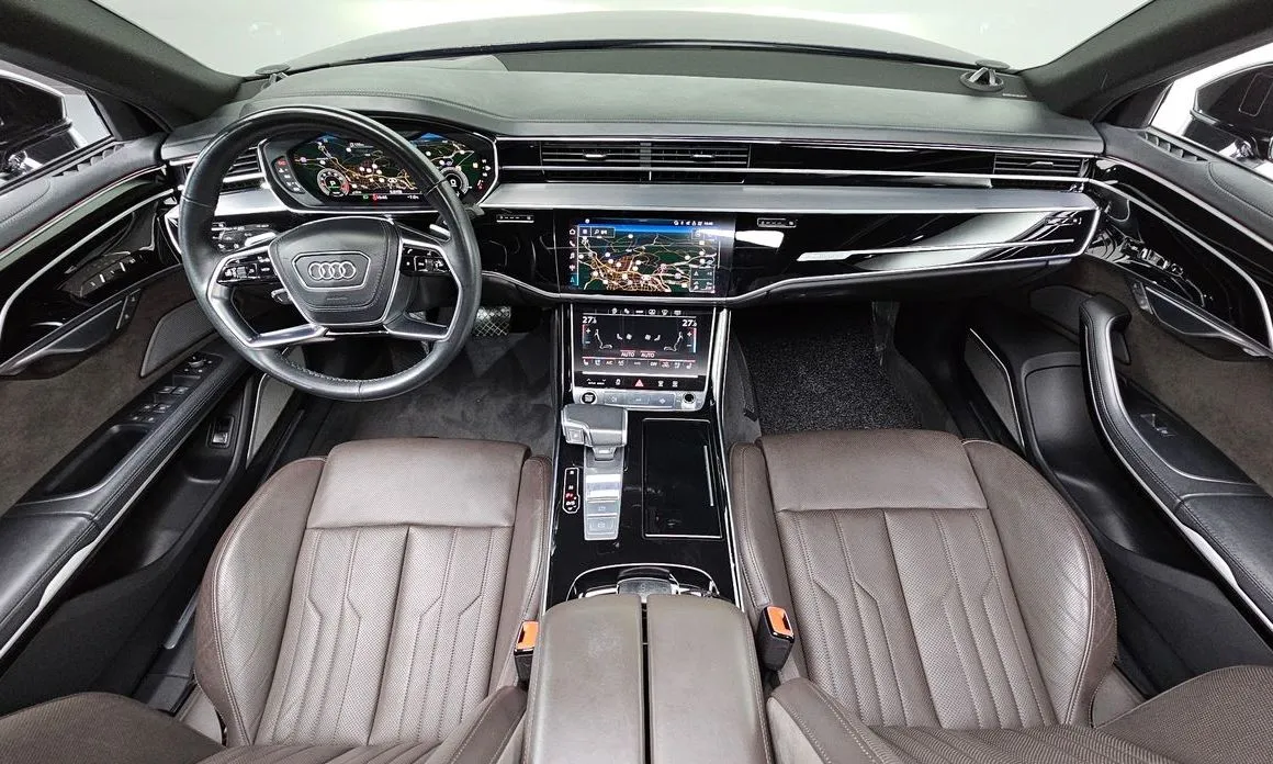 Audi A8 — фото 9