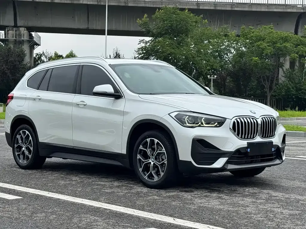 BMW X1 — фото 4