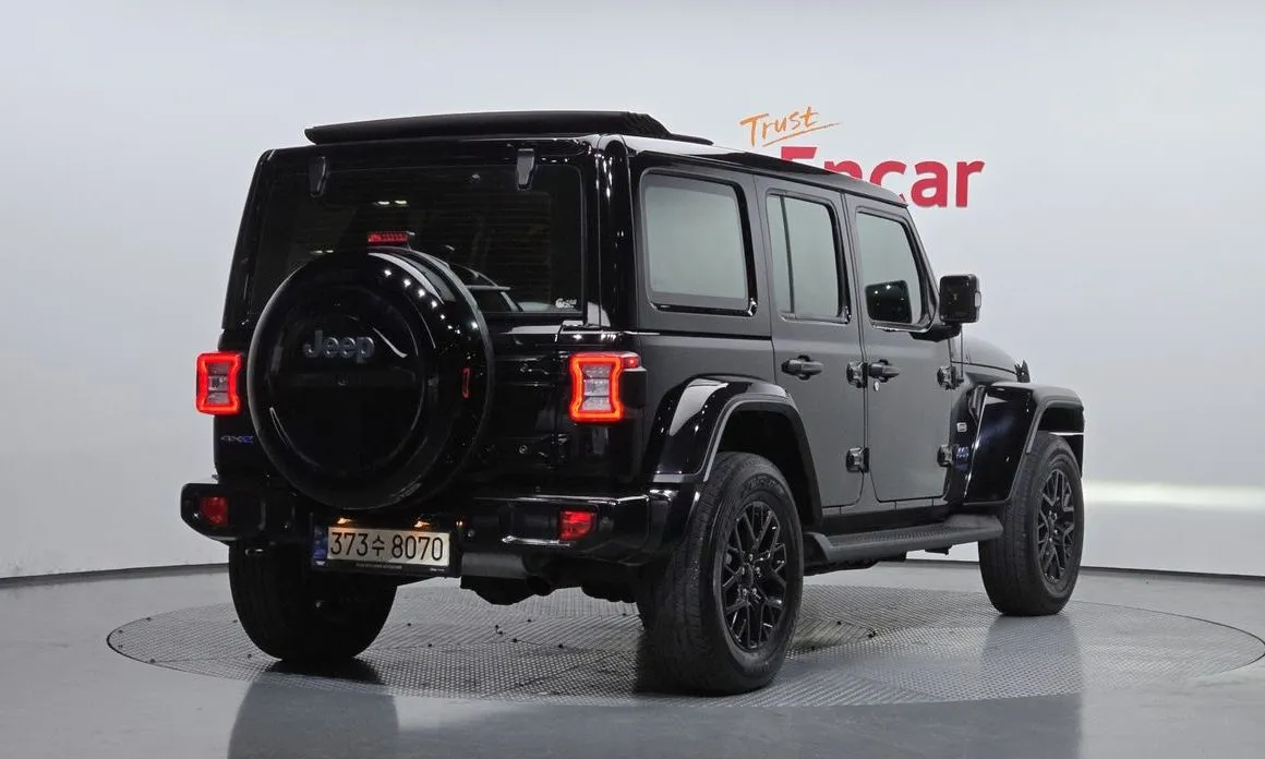 Jeep Wrangler — фото 4