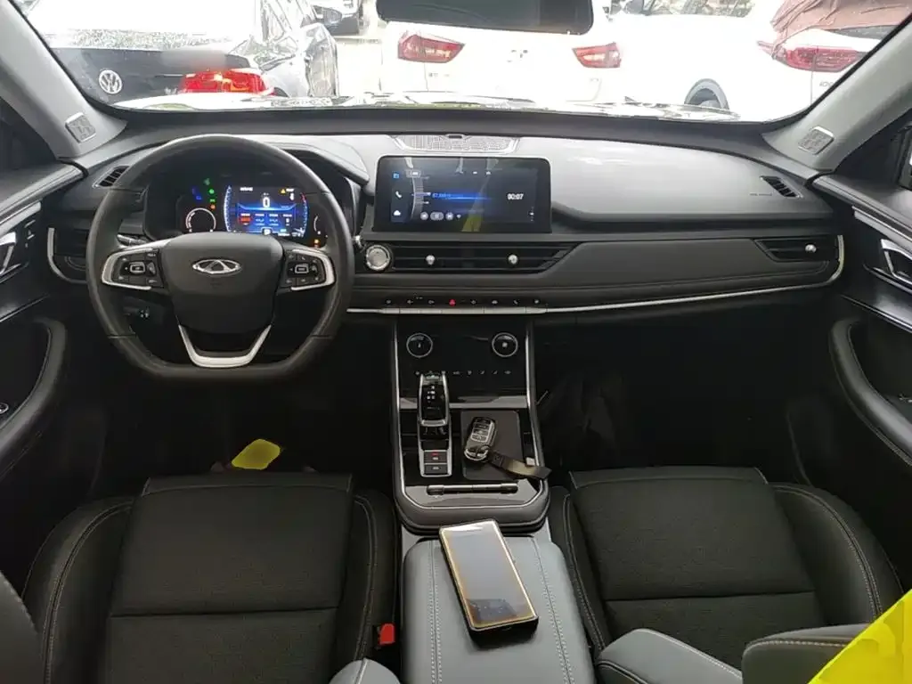 Chery Tiggo 8 — фото 10