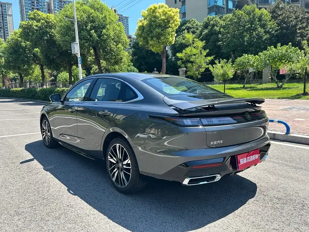Changan Eado — фото 9