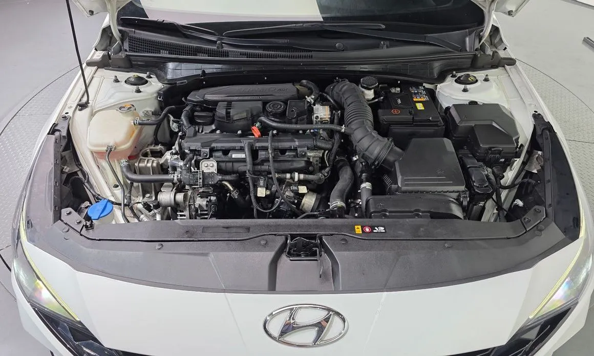 Hyundai AVANTE — фото 8