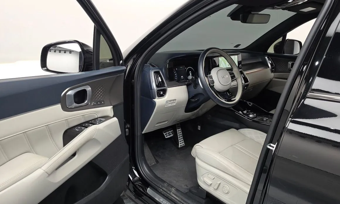 Kia Sorento — фото 7