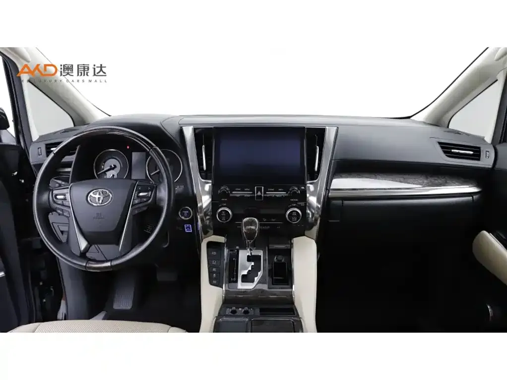Toyota Alphard — фото 4