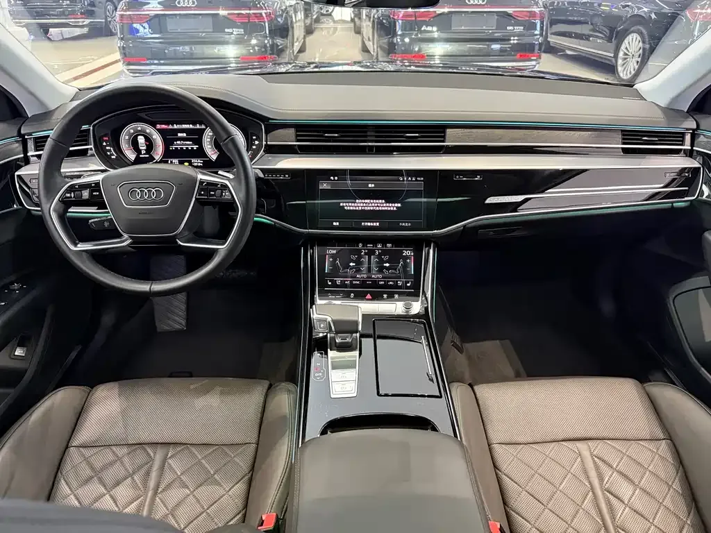 Audi A8 — фото 4