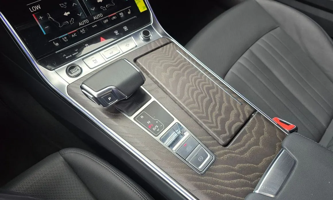 Audi A6 — фото 9