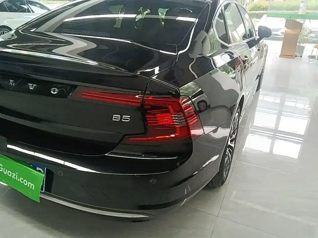 Volvo S90 — фото 2