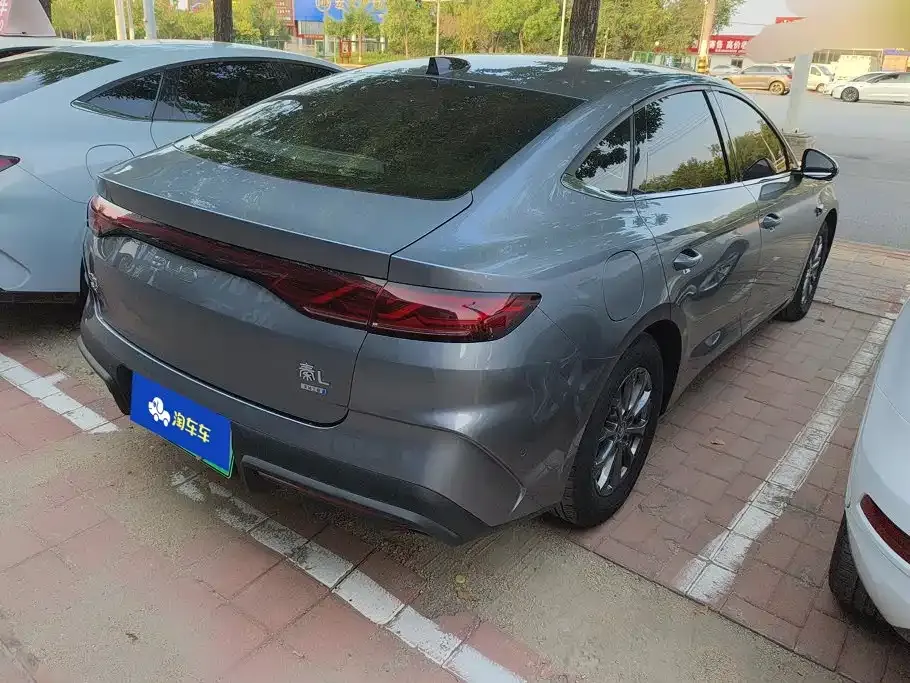 BYD Qin L — фото 9