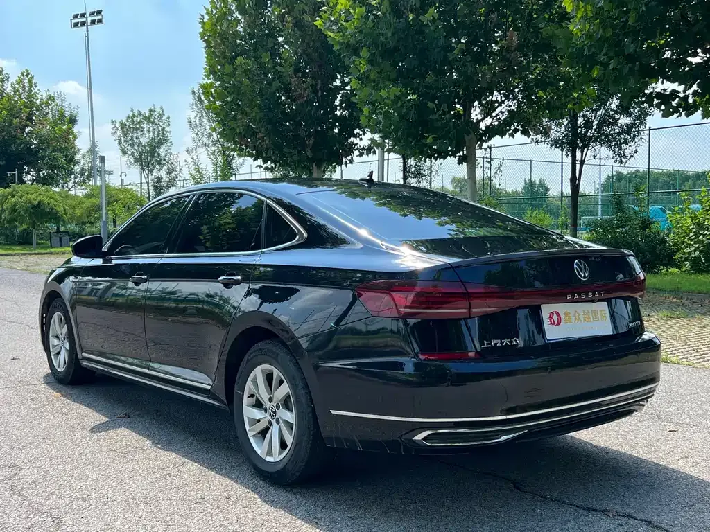 Volkswagen Passat — фото 5
