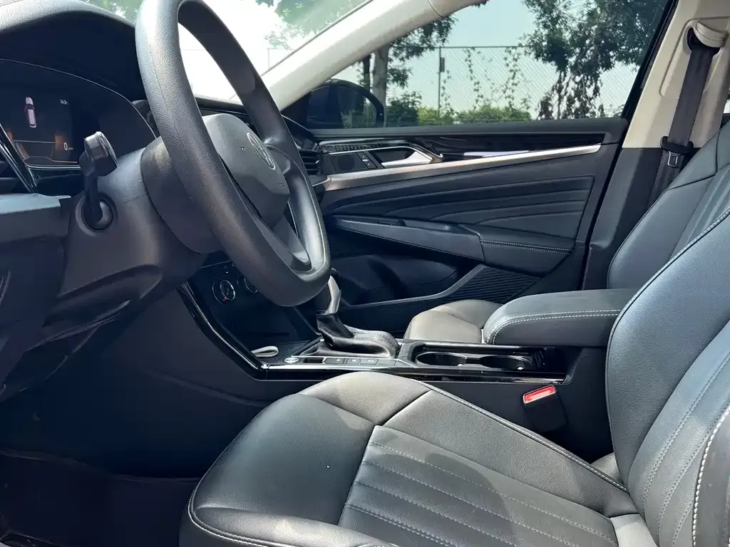 Volkswagen Passat — фото 8