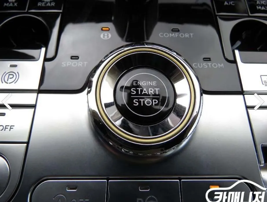 Bentley Flying Spur — фото 9