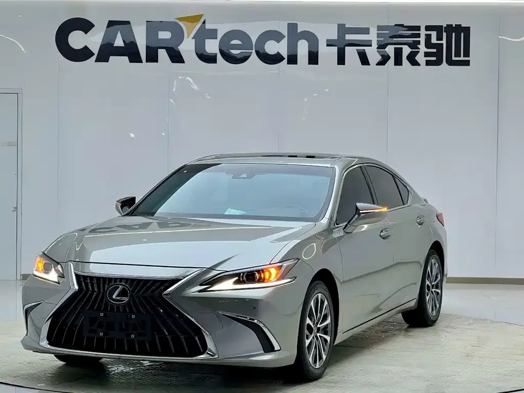 Lexus ES — фото 5