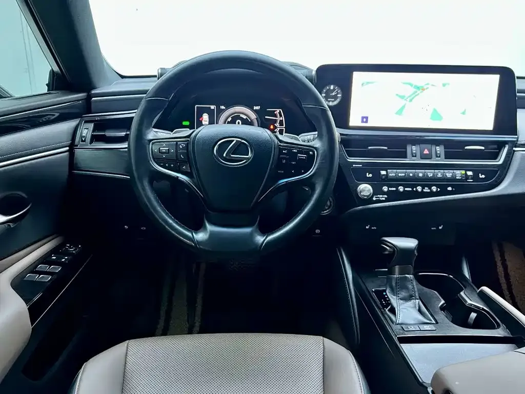 Lexus ES — фото 2