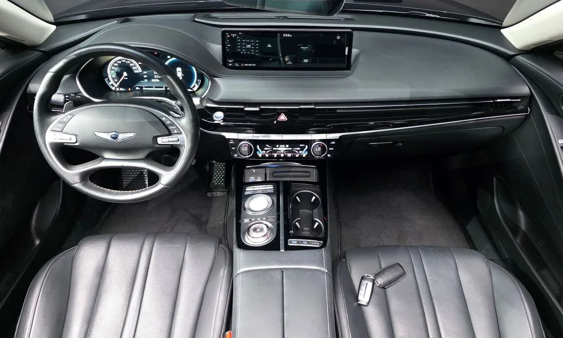 Genesis G80 — фото 9
