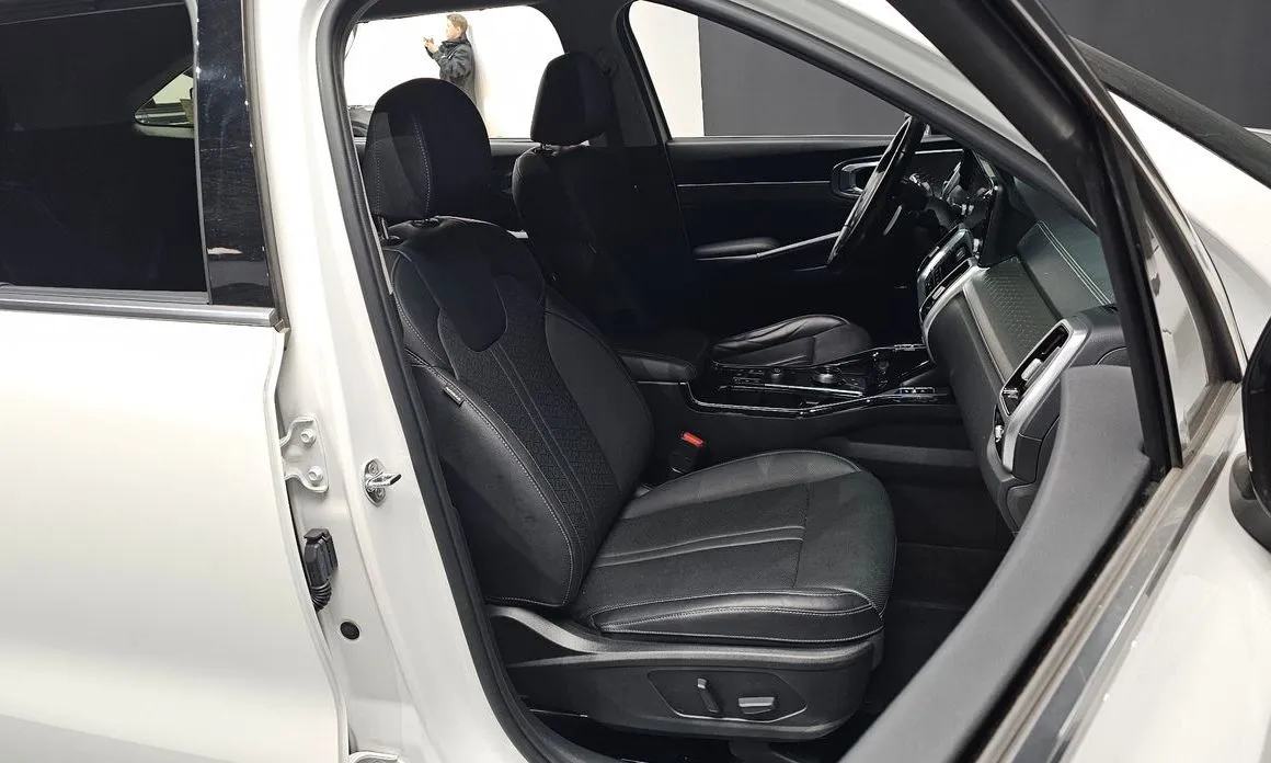 Kia Sorento — фото 6