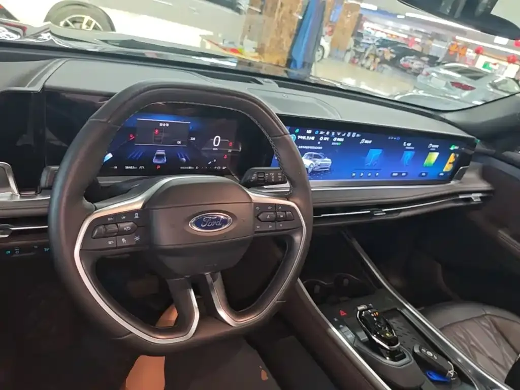 Ford Edge — фото 10