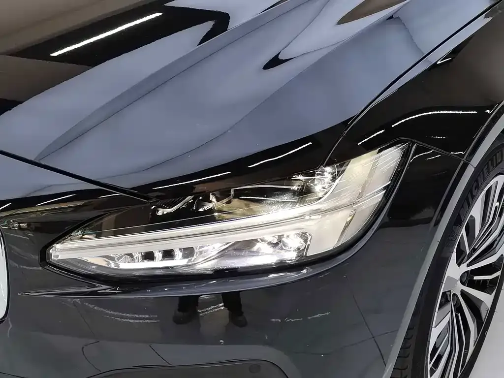Volvo S90 — фото 10