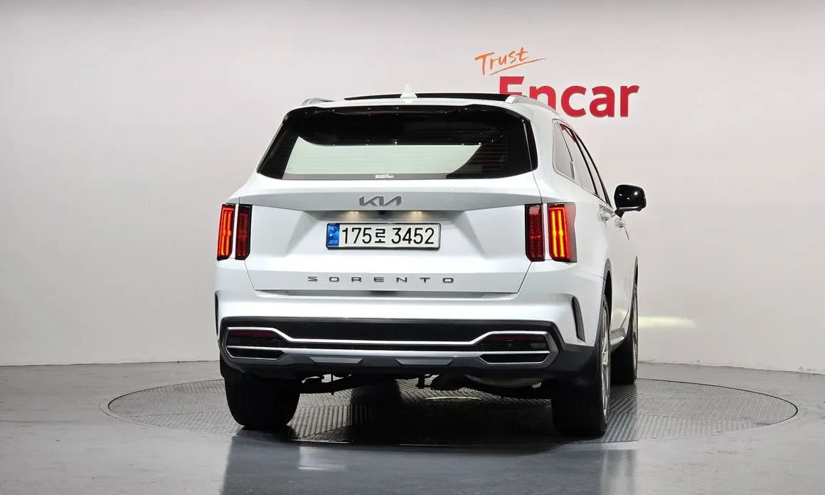 Kia Sorento — фото 4
