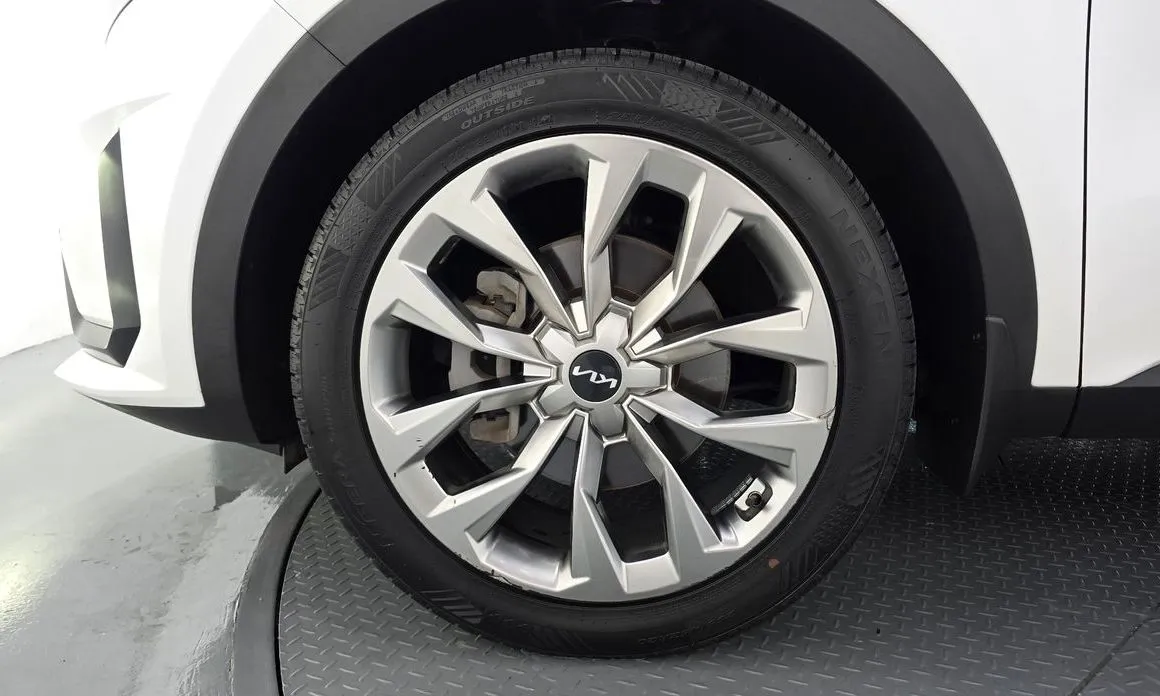 Kia Sorento — фото 10