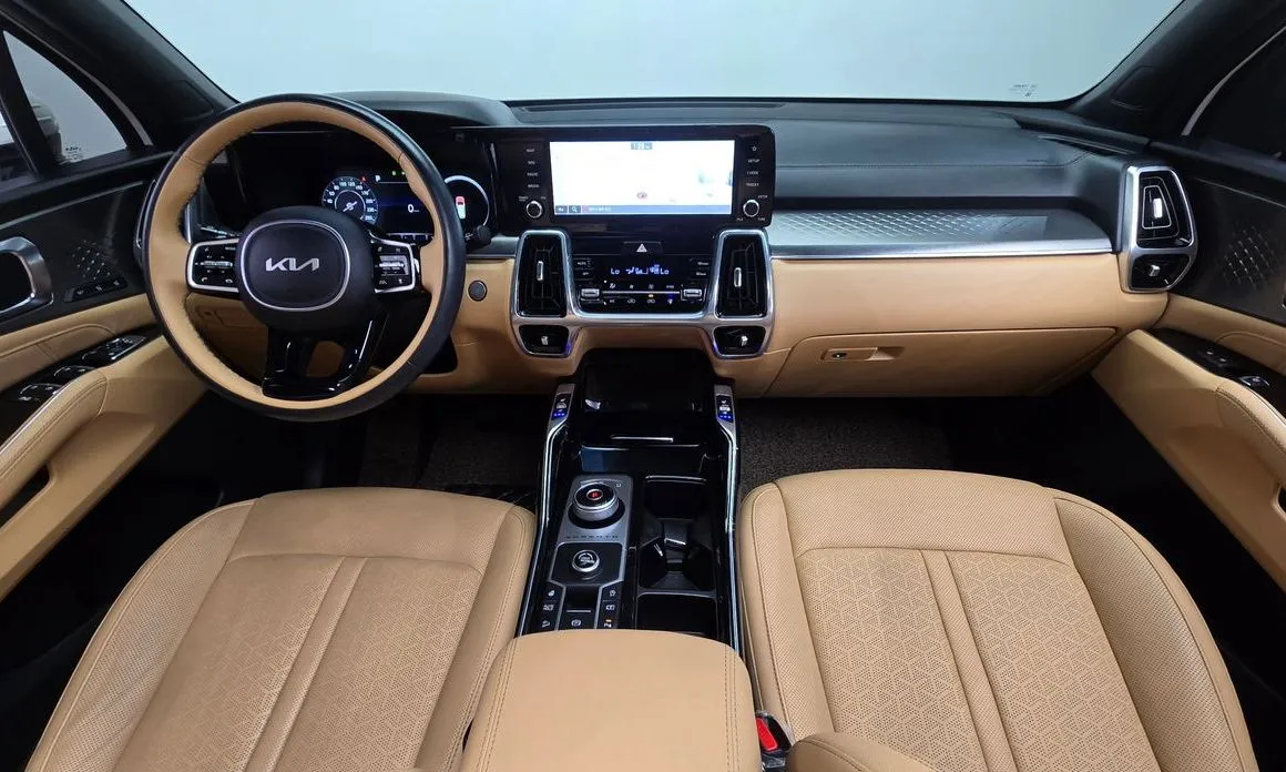 Kia Sorento — фото 5