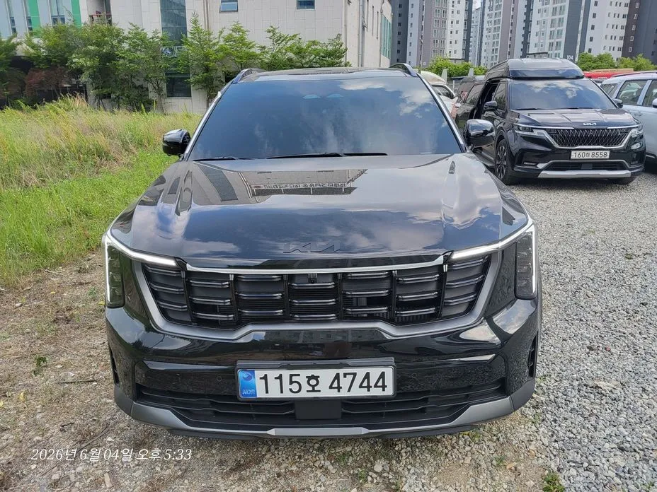 Kia Sorento — фото 1