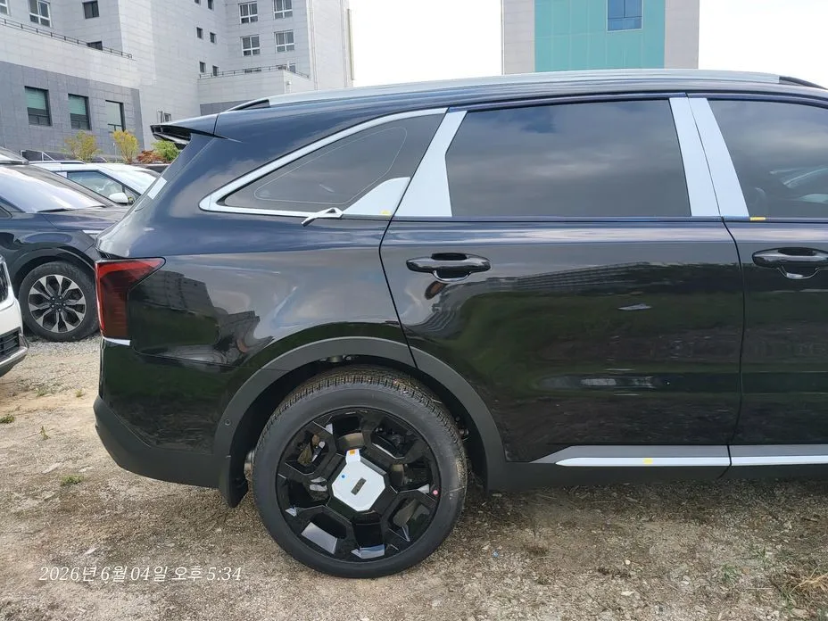 Kia Sorento — фото 5