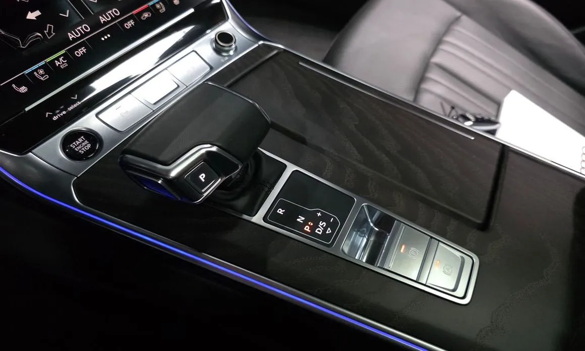 Audi A6 — фото 9