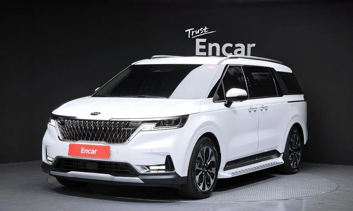 Kia Carnival — фото 1
