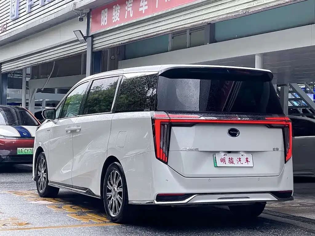 GAC Motor Trumpchi E9 — фото 5