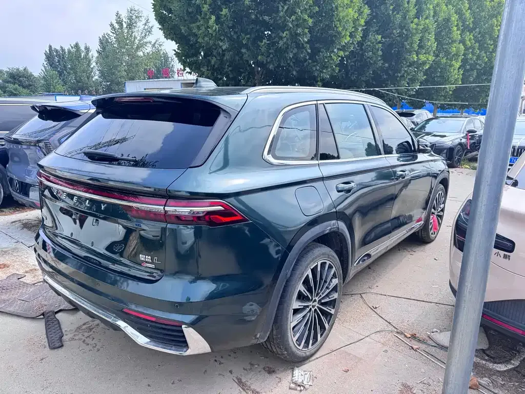 Geely Xingyue L — фото 6