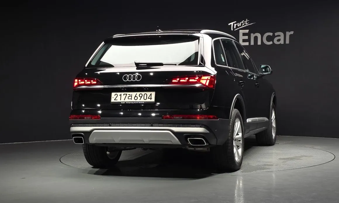 Audi Q7 — фото 2