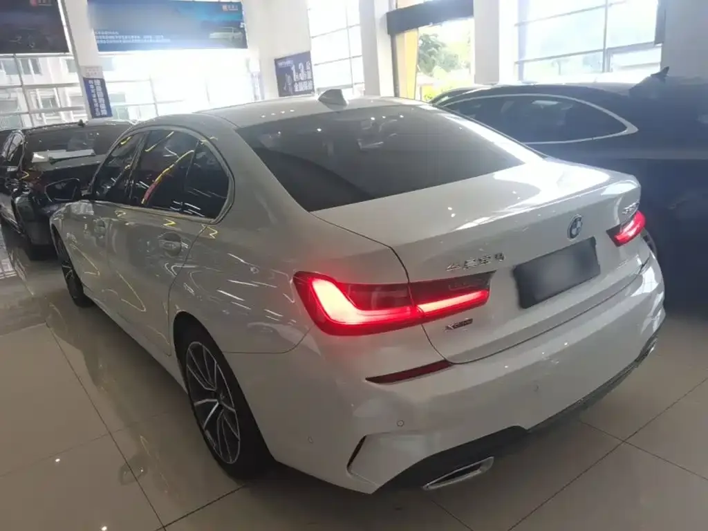 BMW 3 Series — фото 10
