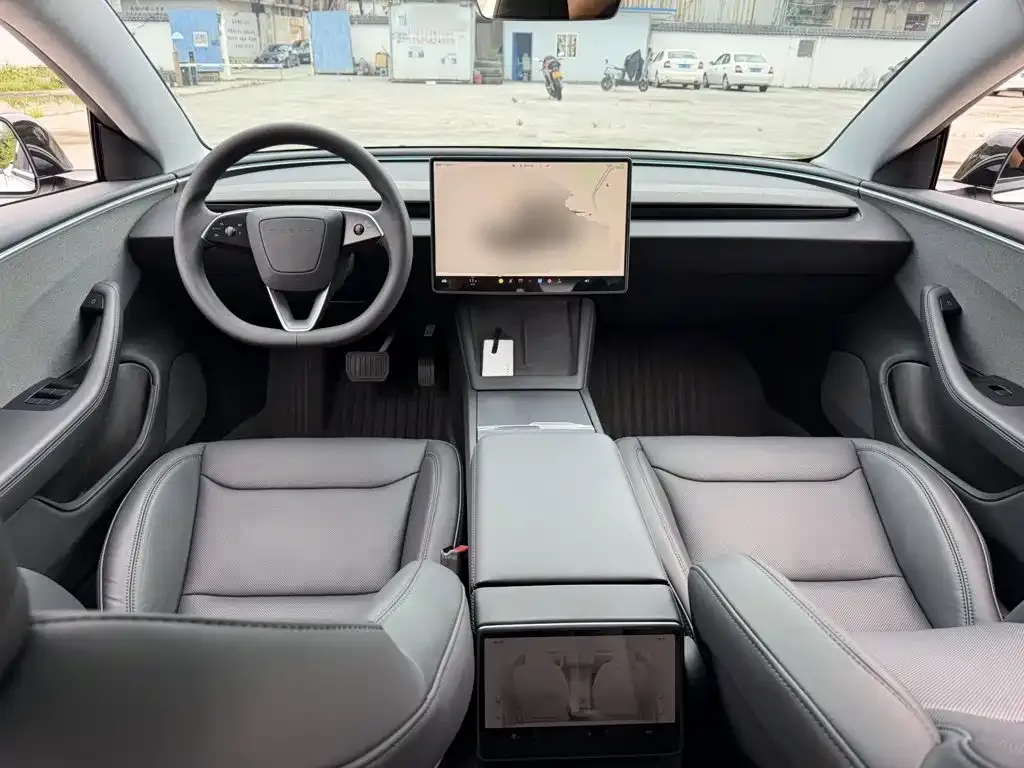 Tesla Model 3 — фото 5