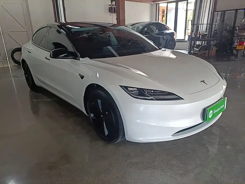 Tesla Model 3 — фото 7