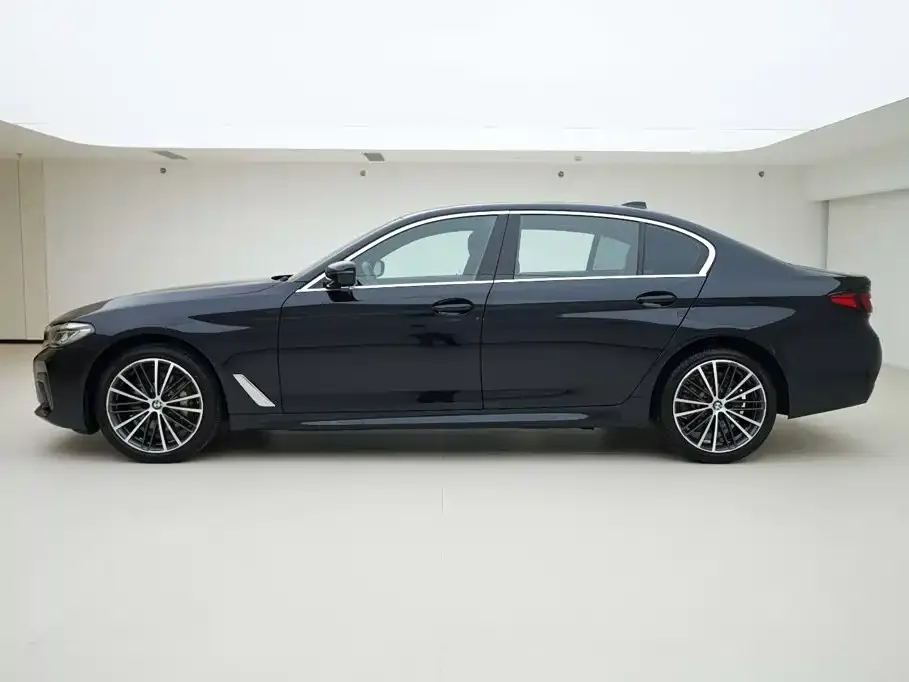 BMW 5 Series — фото 4