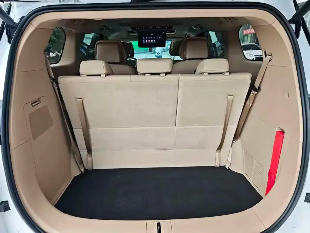 Buick GL8 Hybrid — фото 2