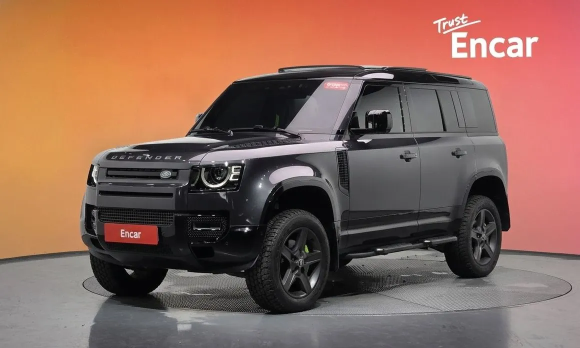 Land Rover Defender — фото 1