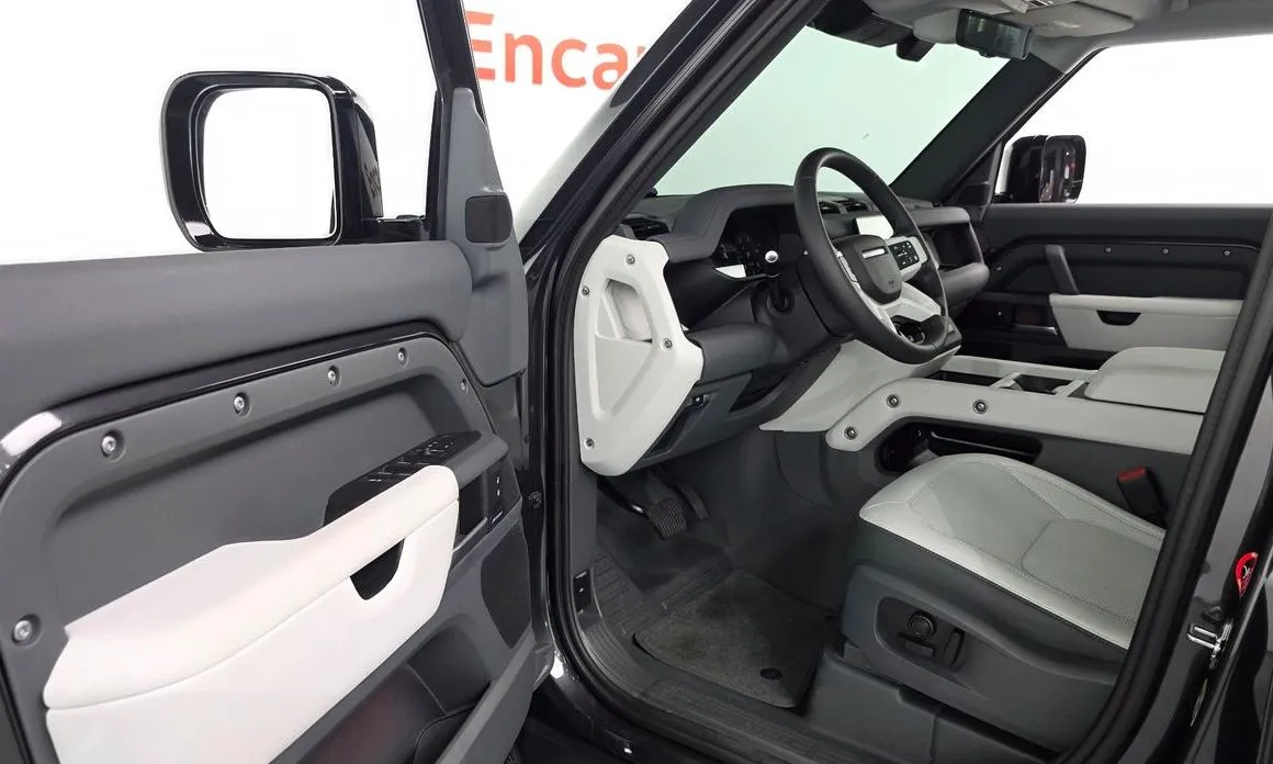 Land Rover Defender — фото 2