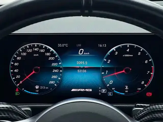 Mercedes-Benz GLB AMG — фото 10