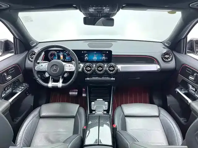 Mercedes-Benz GLB AMG — фото 5