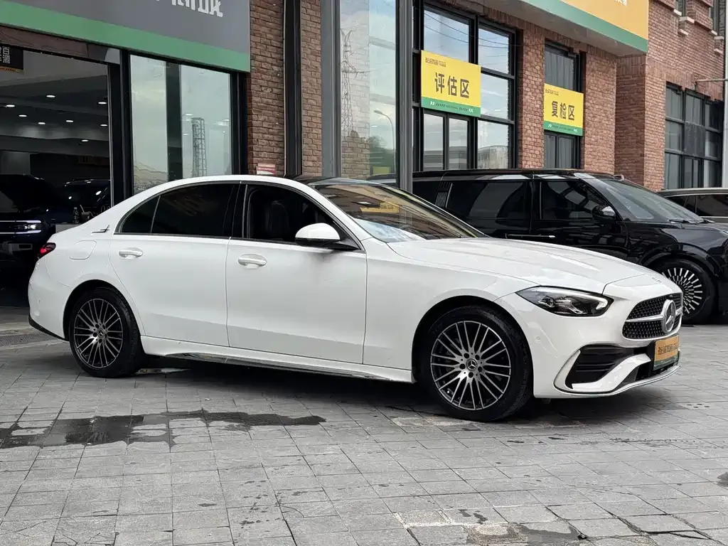 Mercedes-Benz C-Class — фото 10