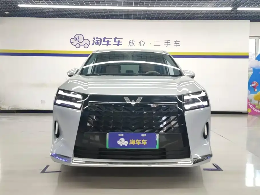 Wuling Starlight 730 New Energy — фото 3