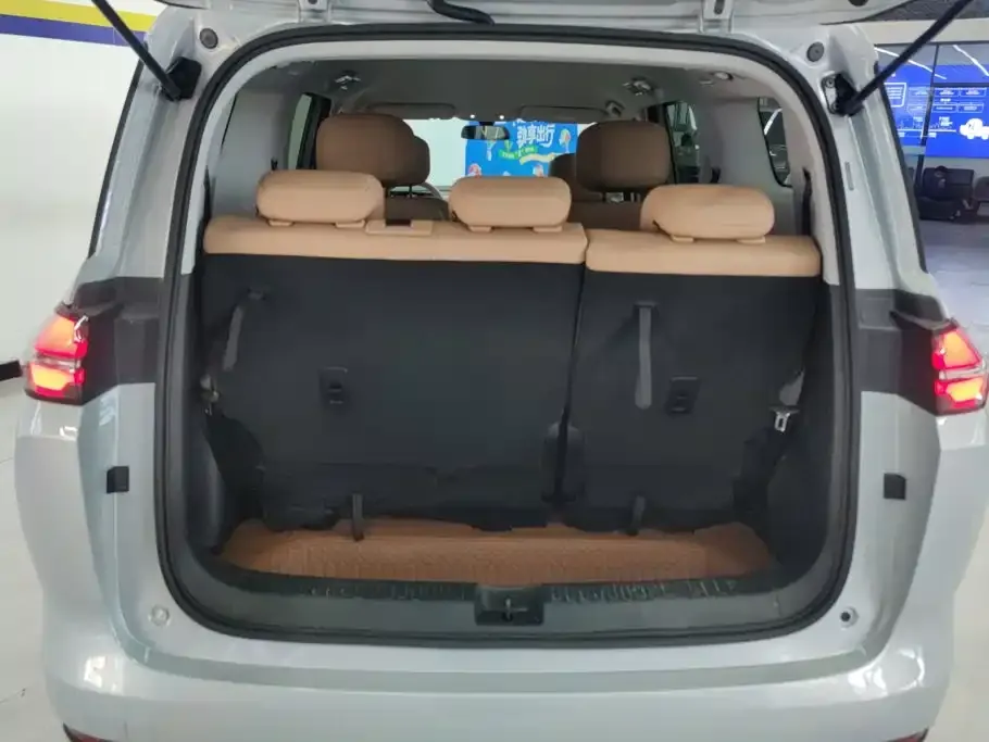 Wuling Starlight 730 New Energy — фото 4