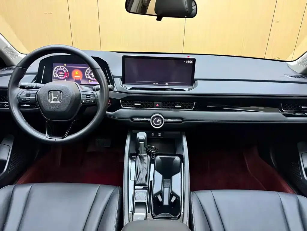 Honda Inspire — фото 8