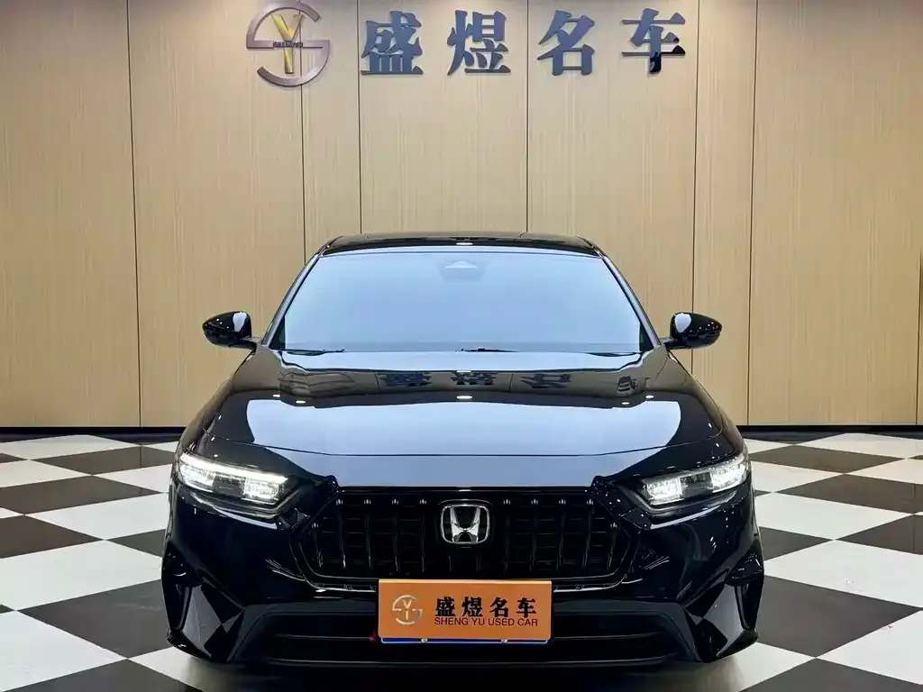 Honda Inspire — фото 7