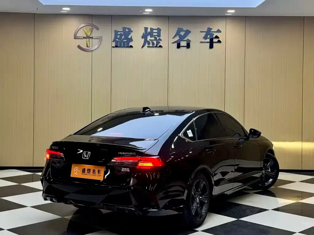 Honda Inspire — фото 4