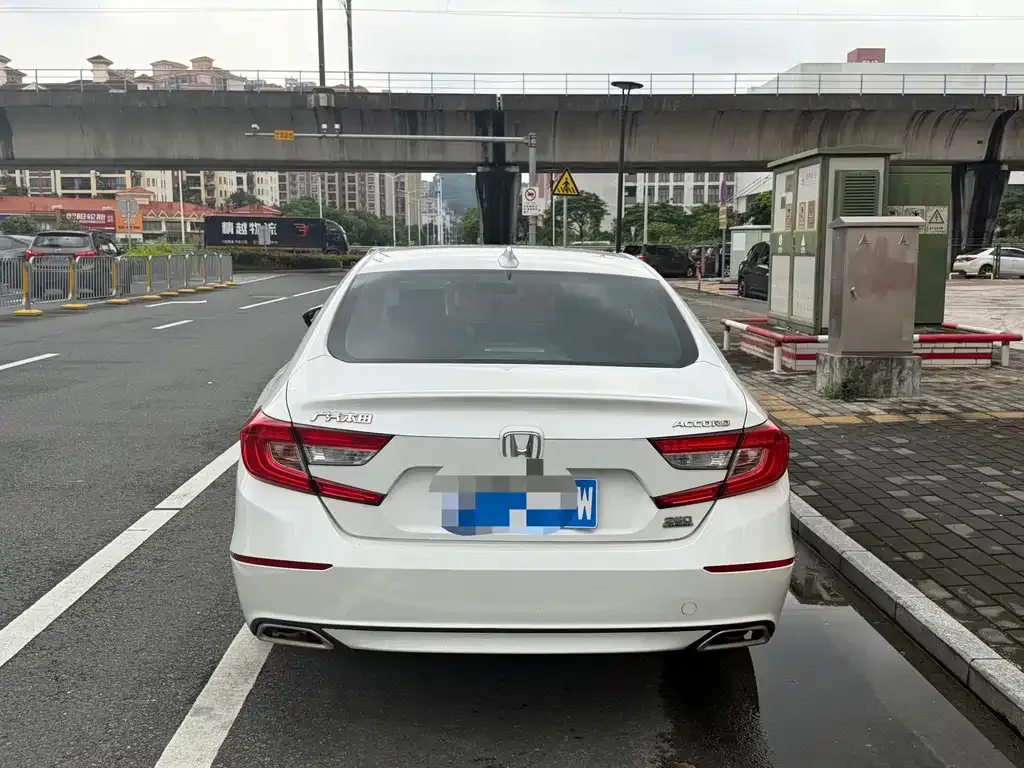 Honda Accord — фото 2