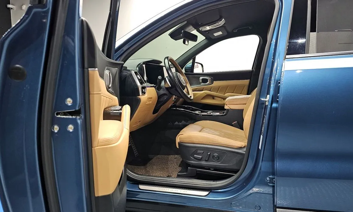 Kia Sorento — фото 6