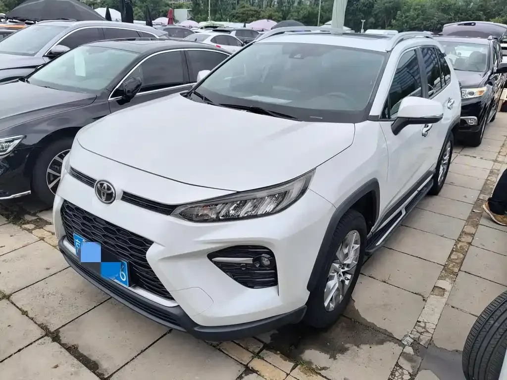 Toyota Wildlander — фото 1